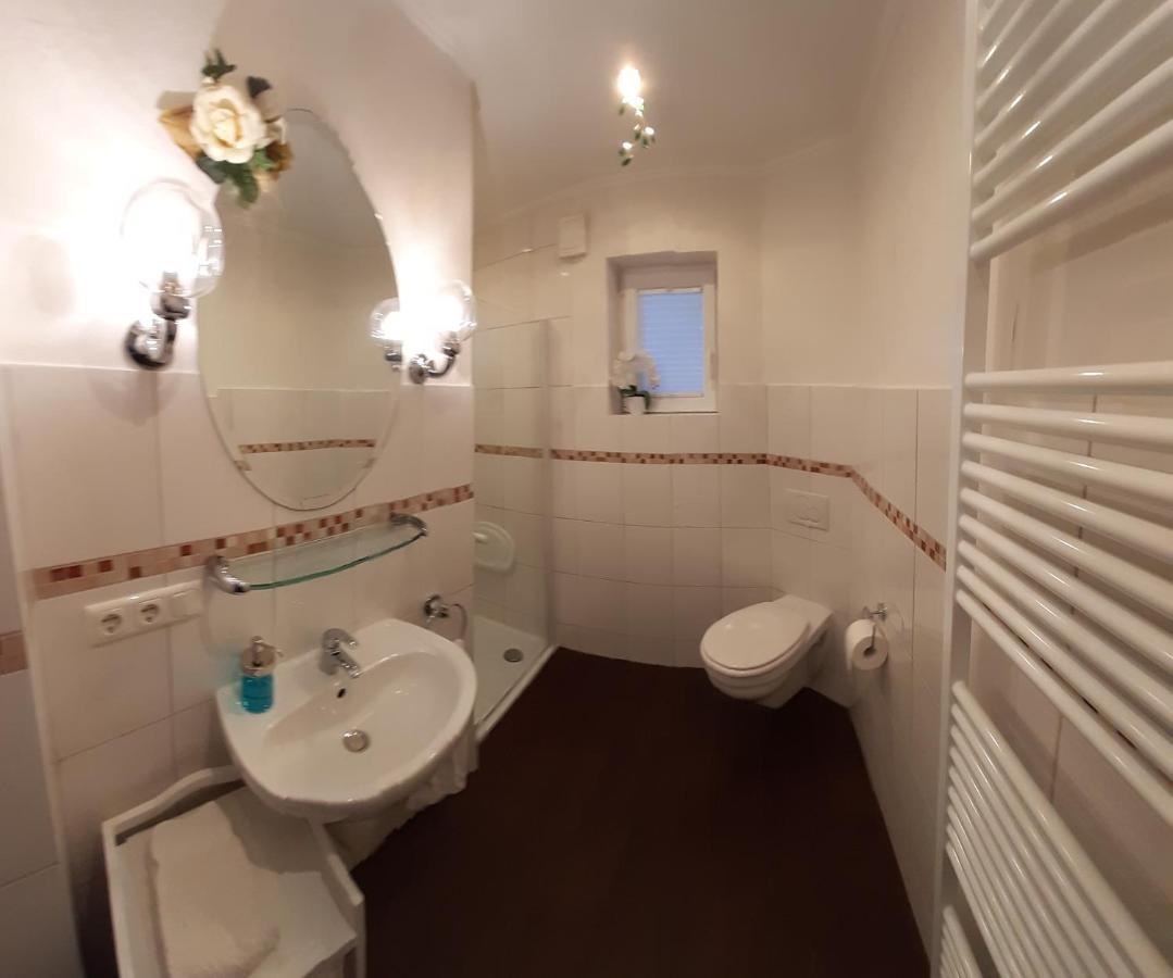Exklusive Ferienwohnung Strohberg Plon Bagian luar foto