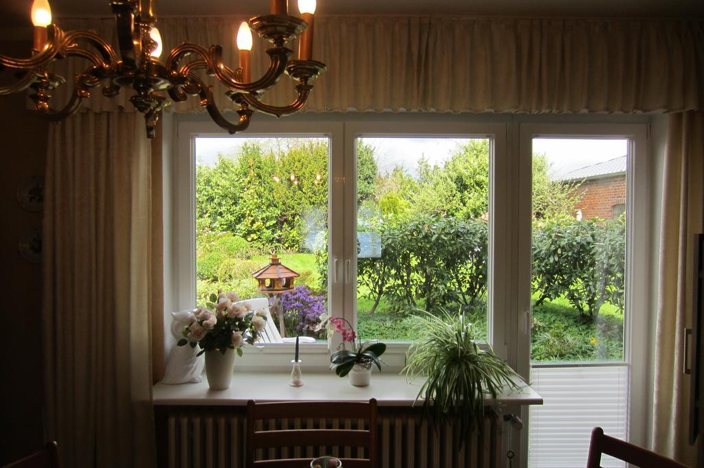 Exklusive Ferienwohnung Strohberg Plon Bagian luar foto