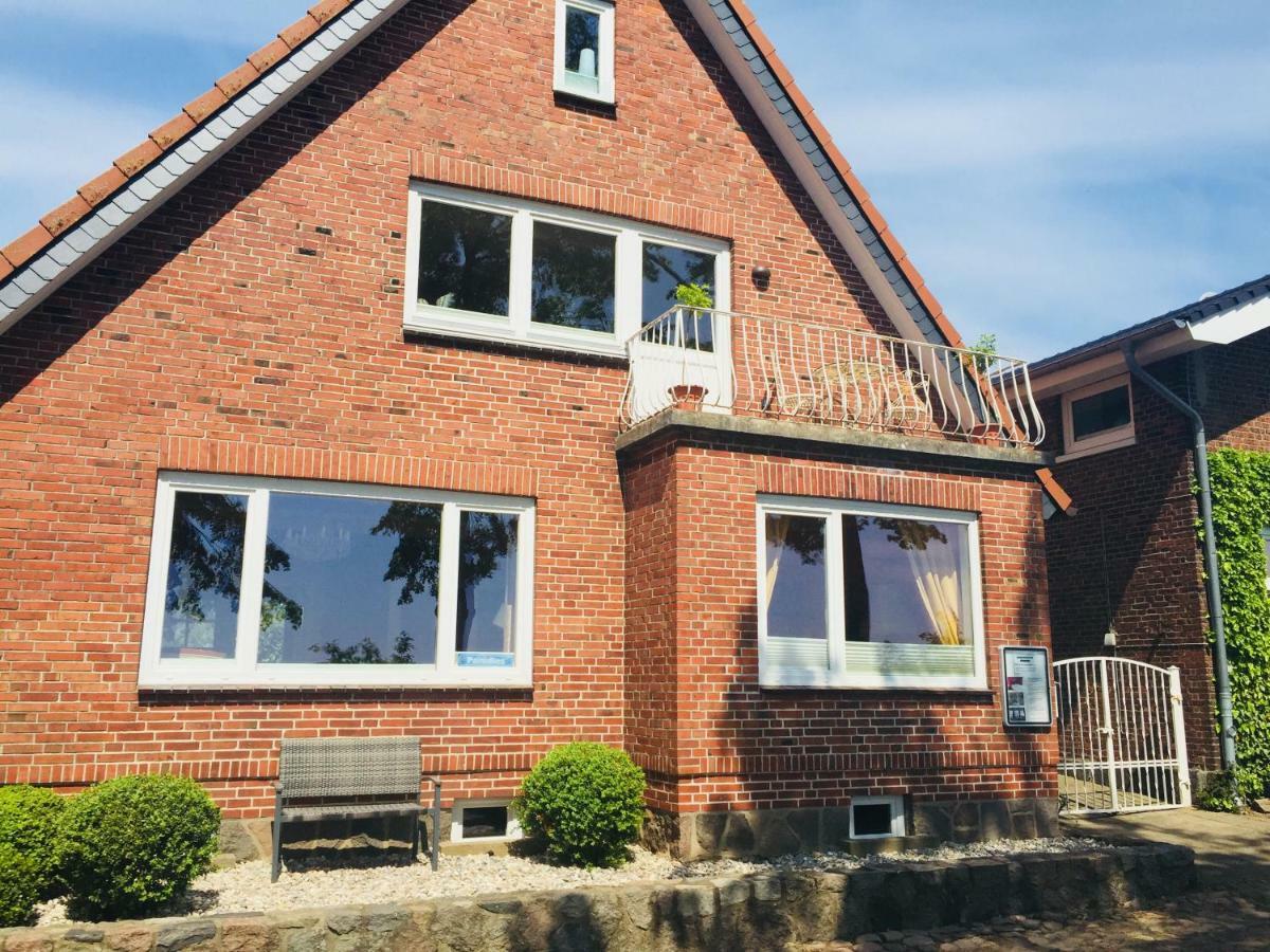 Exklusive Ferienwohnung Strohberg Plon Bagian luar foto